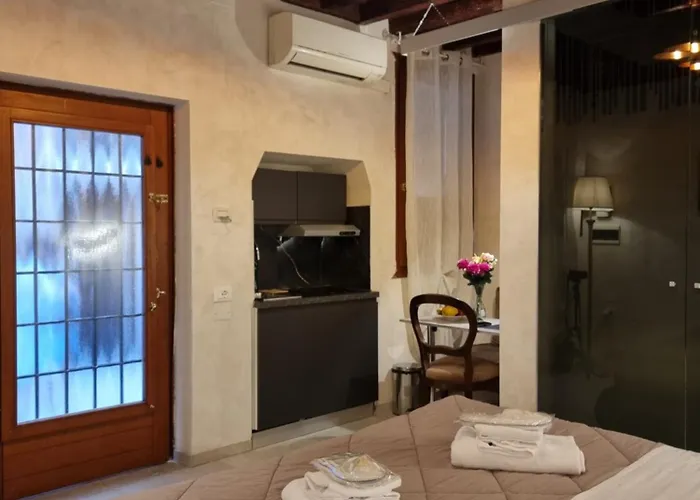 Appartement San Marco 3097 - Luxuryjacuzzi